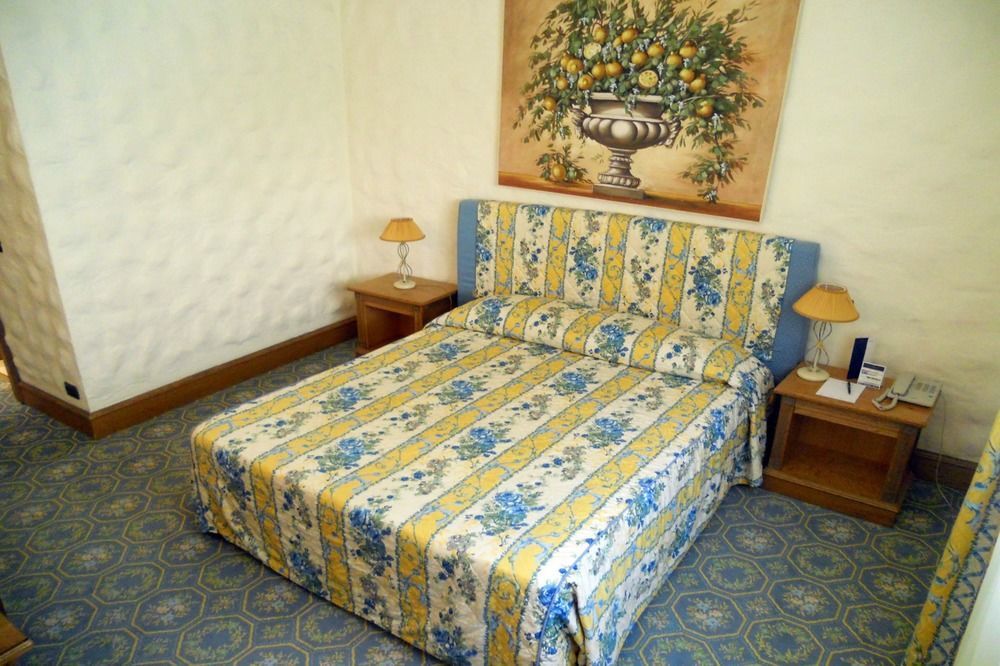 Mazzaro Sea Palace - The Leading Hotels Of The World Taormina Buitenkant foto